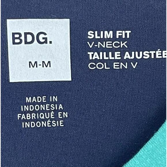 Urban Outfitters BDG T Shirt Mens Medium Slim V Neck Short Sleeve Tee NEW - Picture 2 of 9